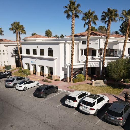 8689 W Sahara Ave, Las Vegas, NV à louer - Photo du bâtiment - Image 3 de 8