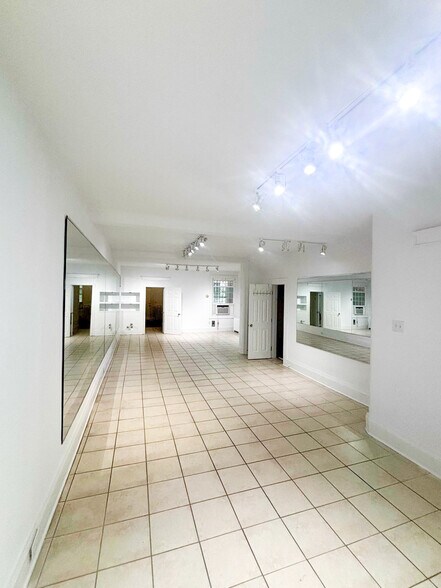 1454 Park Rd NW, Washington, DC à vendre - Photo du bâtiment - Image 2 de 24