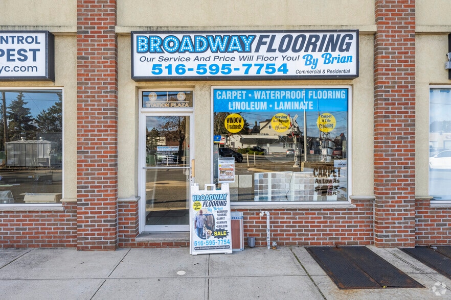5 Station Plz, Bethpage, NY for lease - Building Photo - Image 3 of 21