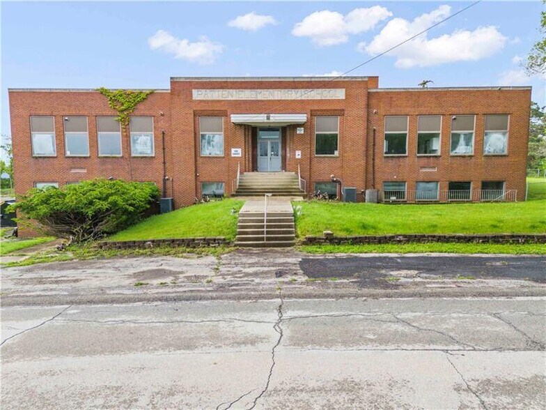 1530 Hillcrest Ave, Washington, PA à vendre - Photo du bâtiment - Image 3 de 29