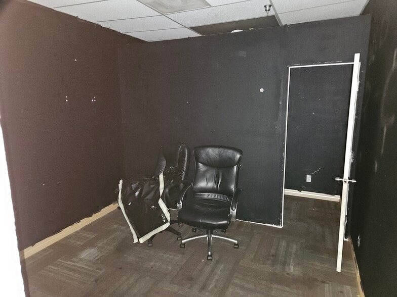 3650 S Eastern Ave, Las Vegas, NV for sale - Building Photo - Image 3 of 51