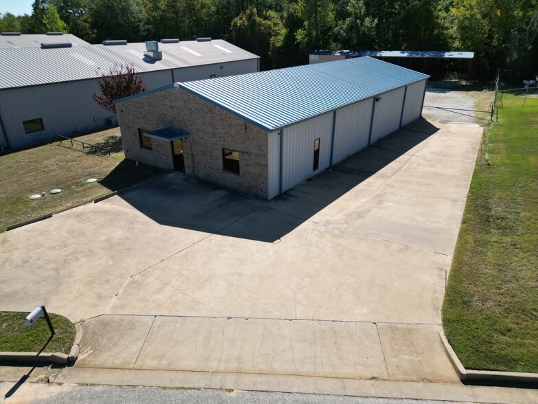 10291 Robinson Dr, Tyler, TX for lease - Primary Photo - Image 1 of 1