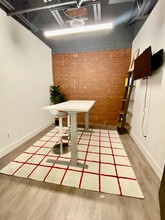 1035 Pearl St, Boulder, CO for lease Interior Photo- Image 1 of 2