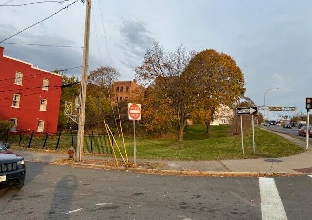 0 Hoosick St, Troy, NY à vendre - Photo du bâtiment - Image 2 de 6