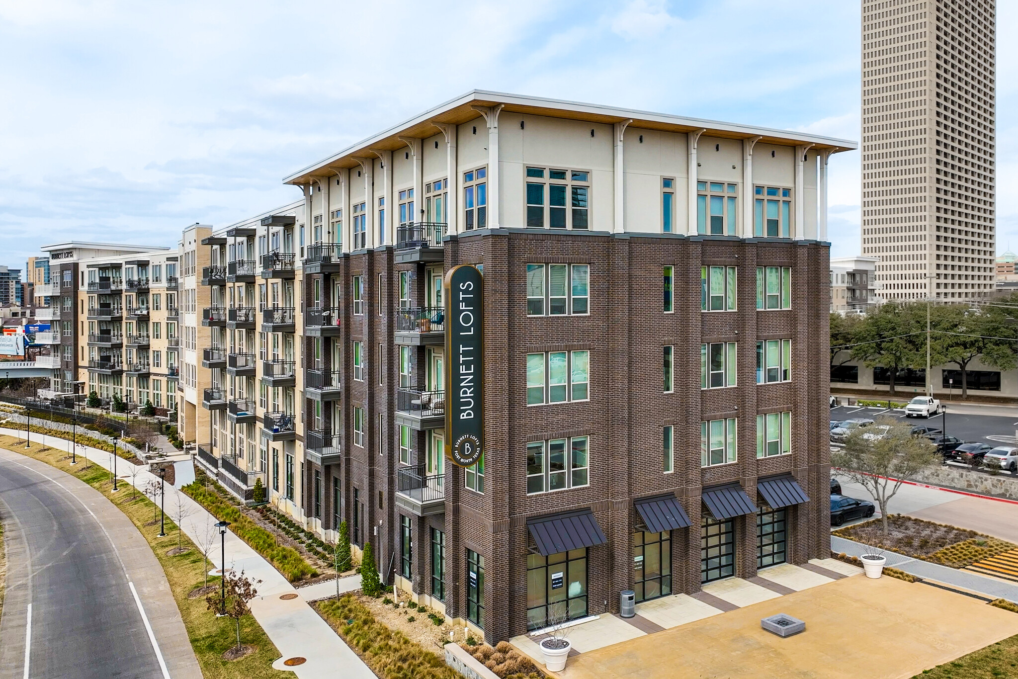 1012 Burnett St, Fort Worth, TX for lease Building Photo- Image 1 of 35