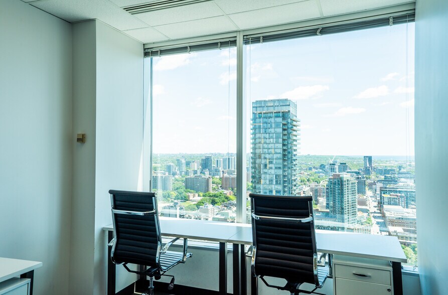 1 Adelaide St E, Toronto, ON for lease - Interior Photo - Image 2 of 6