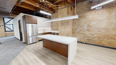 11 W Illinois St, Chicago, IL for lease Interior Photo- Image 2 of 3