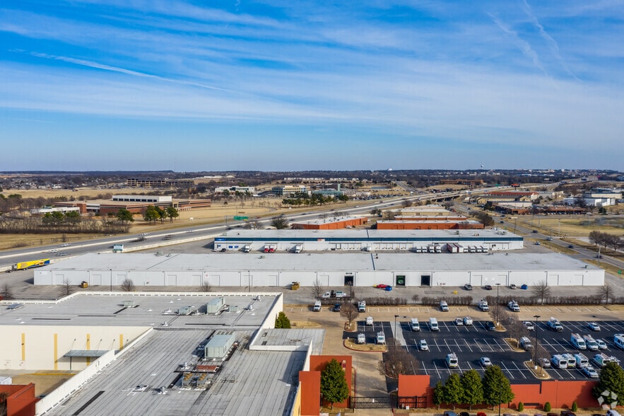 12027 E 51st St, Tulsa, OK for lease - Building Photo - Image 3 of 22