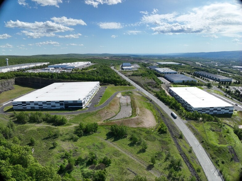 Alberigi Dr, Jessup, PA for lease - Building Photo - Image 3 of 5