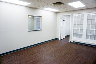 901-907 Wethersfield Ave, Hartford, CT for lease Interior Photo- Image 2 of 8