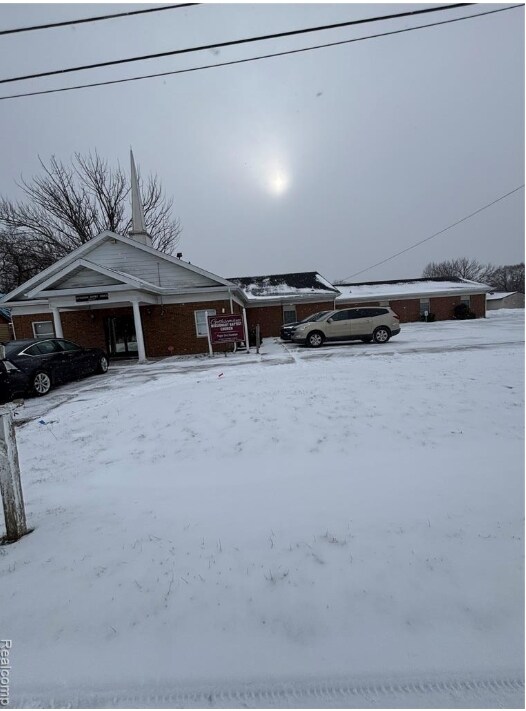 1258 E Humphrey Ave, Flint, MI à vendre Photo principale- Image 1 de 2