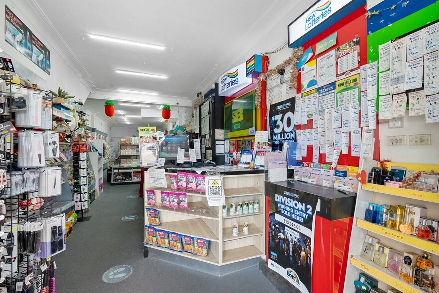 66 Broadarrow Rd, Narwee for sale - Interior Photo - Image 2 of 11