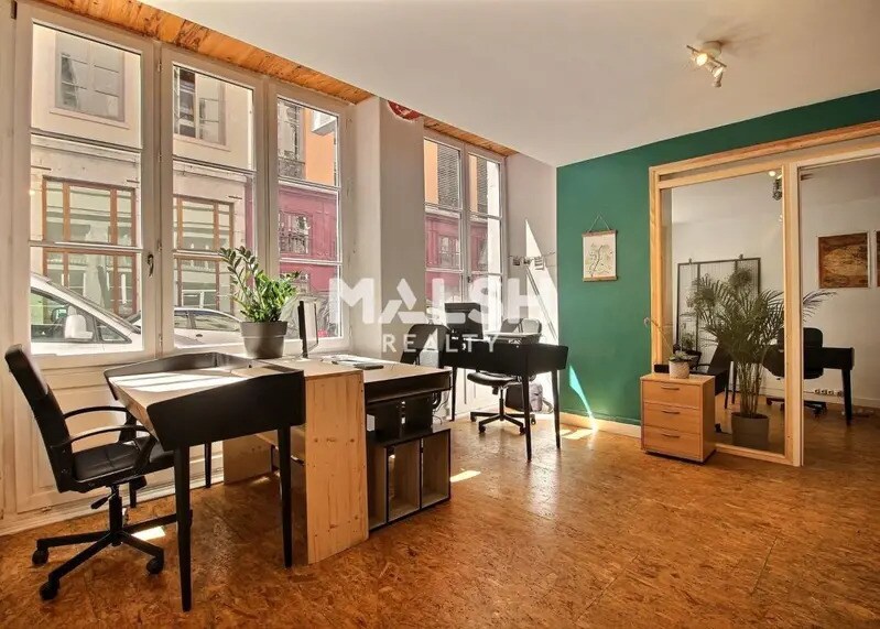 Immeuble residentiel dans Lyon à vendre - Photo intérieure - Image 2 de 7