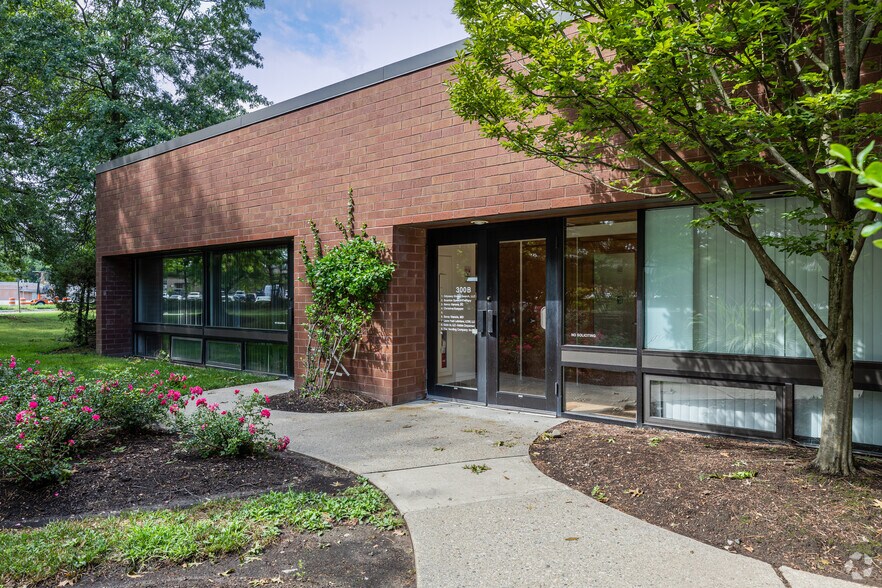 1000 Lake St, Ramsey, NJ à louer - Photo du bâtiment - Image 2 de 7