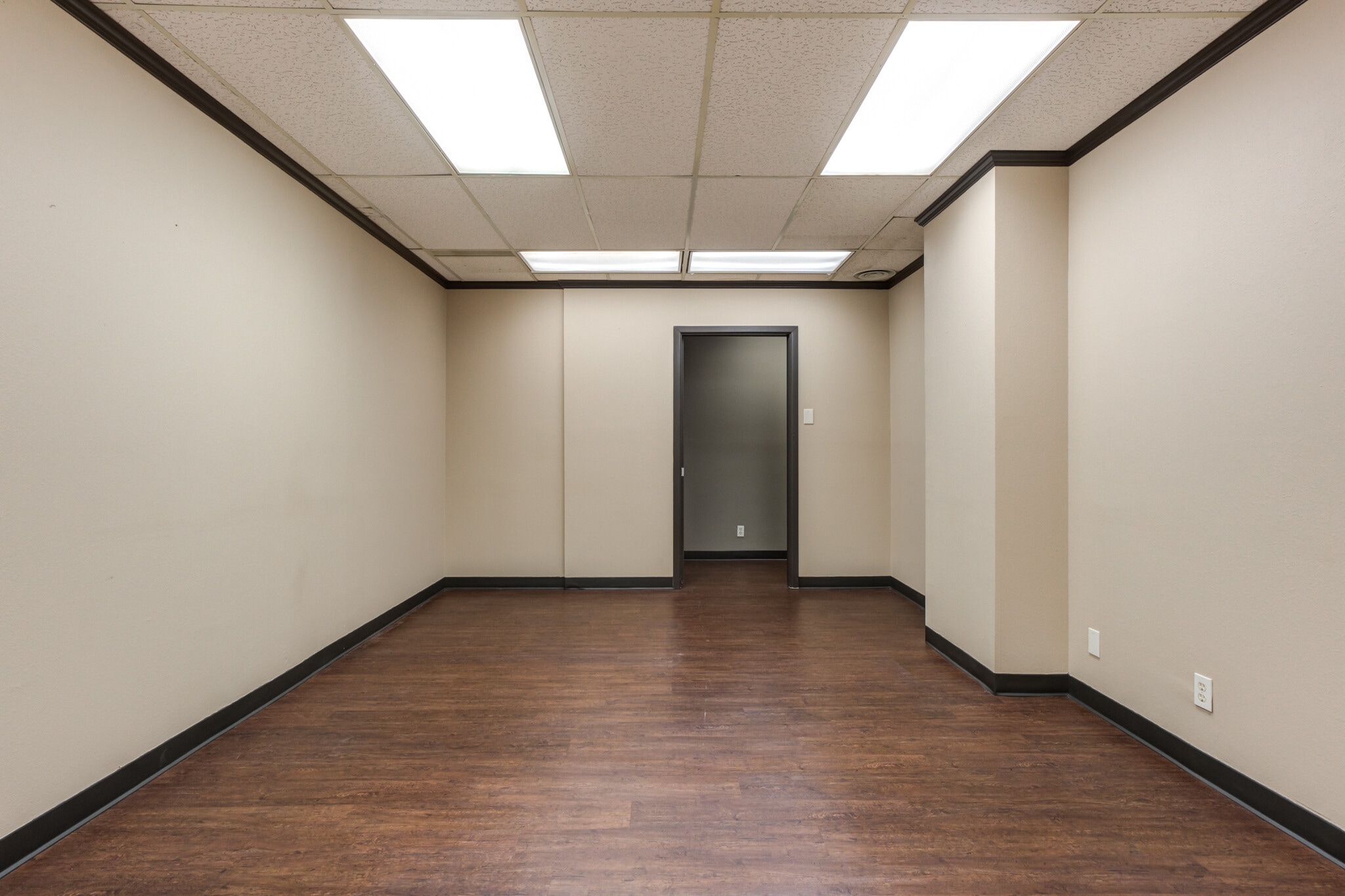 1500 Broadway St, Lubbock, TX for lease Interior Photo- Image 1 of 7