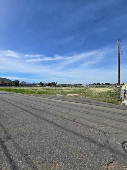 4511 Tyrolite St, Jurupa Valley, CA for sale - Building Photo - Image 3 of 21