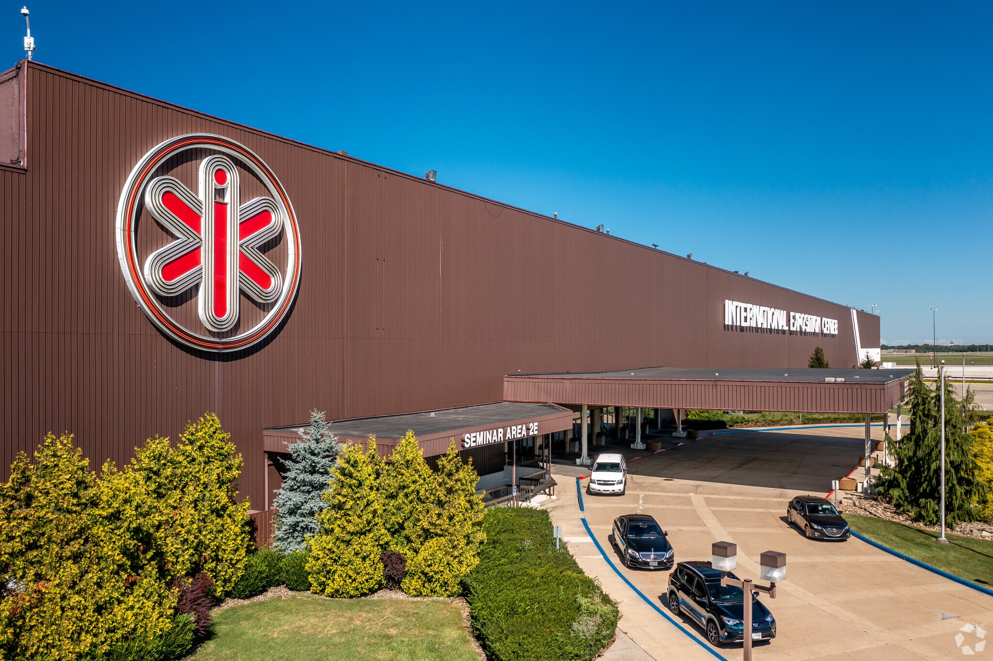 6200 Riverside Dr, Cleveland, OH for lease Primary Photo- Image 1 of 21