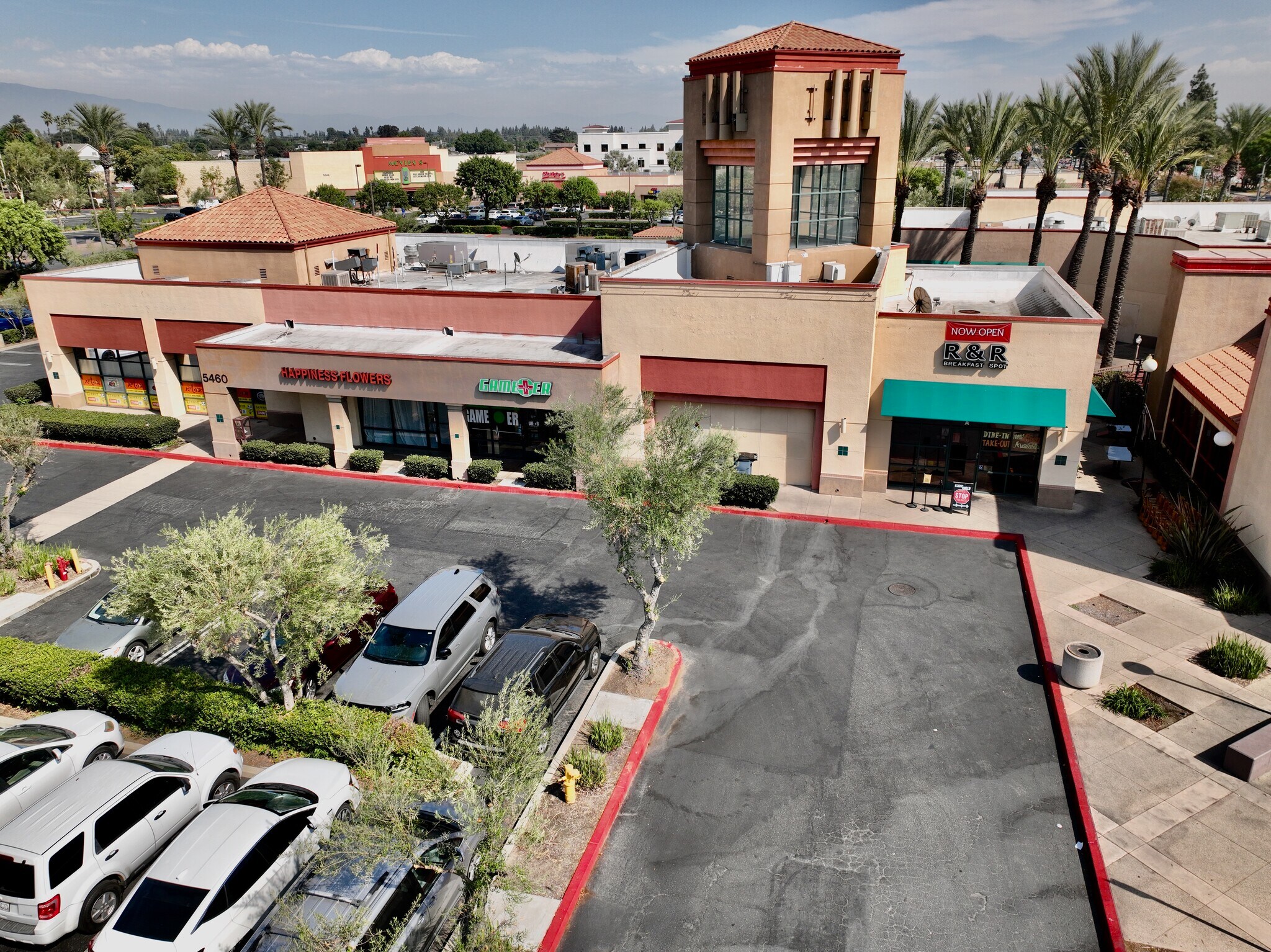 5420-5480 Philadelphia St, Chino, CA à louer Photo du bâtiment- Image 1 de 35