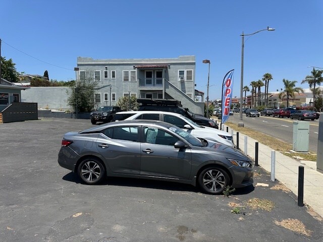 339 S Pacific Coast Hwy, Redondo Beach, CA à louer - Photo du bâtiment - Image 3 de 10