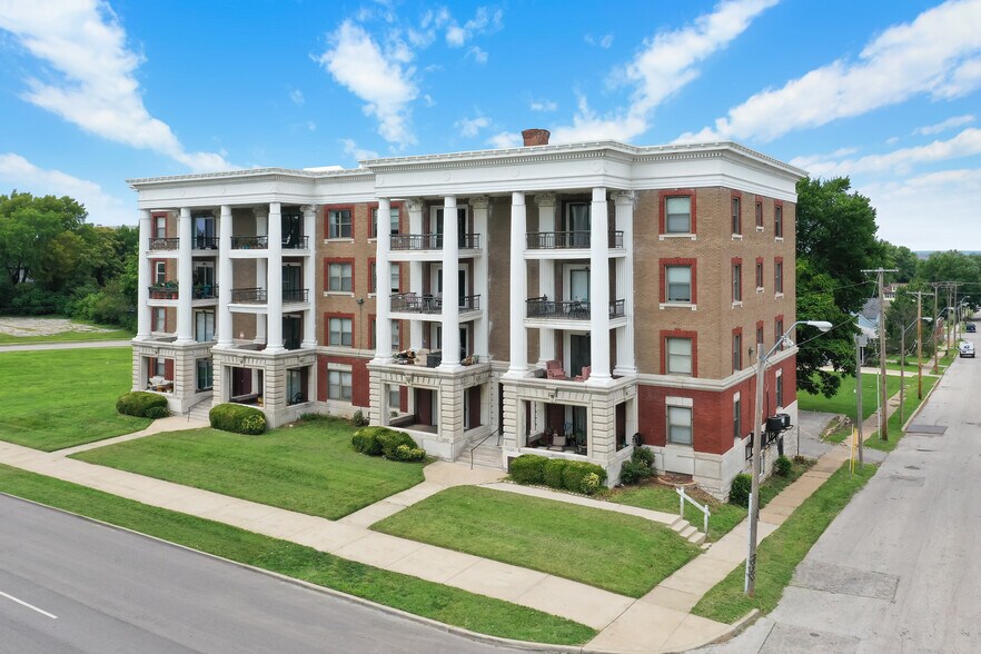 1614-1620 E Linwood Blvd, Kansas City, MO à vendre - Photo du bâtiment - Image 2 de 28