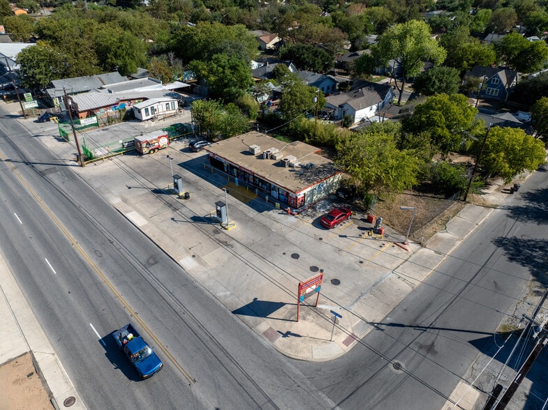 628 W Hildebrand Ave, San Antonio, TX for sale - Building Photo - Image 3 of 11