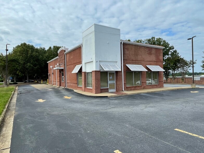 3277 Lawrenceville Suwanee Rd, Suwanee, GA for lease - Building Photo - Image 3 of 8