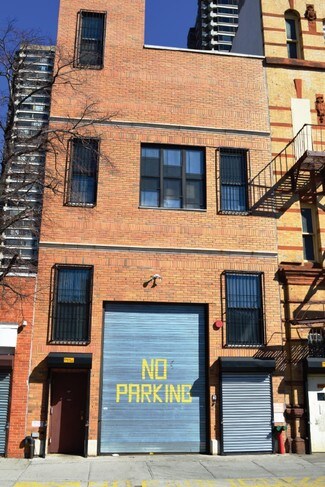 Plus de détails pour 211 E 121st St, New York, NY - Bureau/Commerce de détail, Industriel à louer
