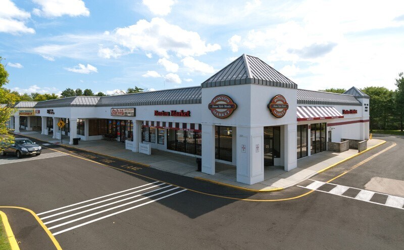 1021-1045 Broad St, Shrewsbury, NJ à louer - Photo du bâtiment - Image 3 de 9