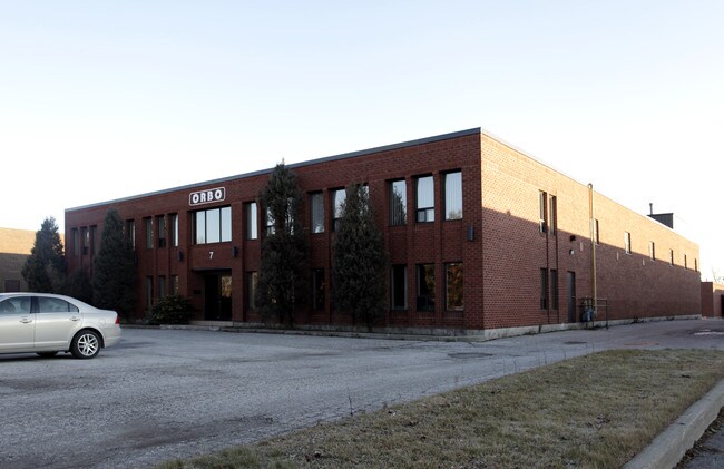 Plus de détails pour 7 Bradwick Dr, Concord, ON - Bureau à louer