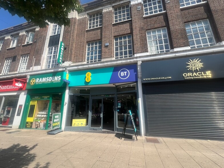 14-22 Effingham St, Rotherham for lease - Building Photo - Image 1 of 5