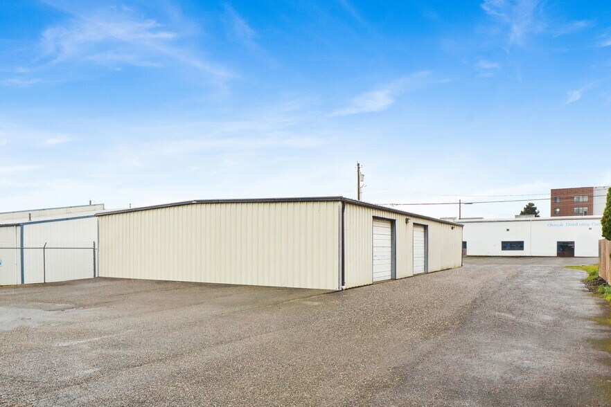 2228 Queen St, Bellingham, WA for lease - Building Photo - Image 2 of 4