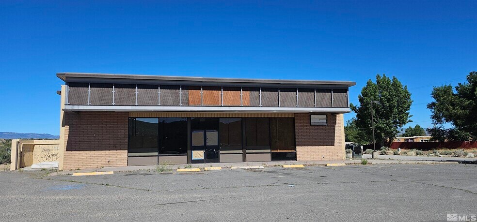 8995 Lemmon Dr, Reno, NV à vendre - Photo du bâtiment - Image 2 de 5