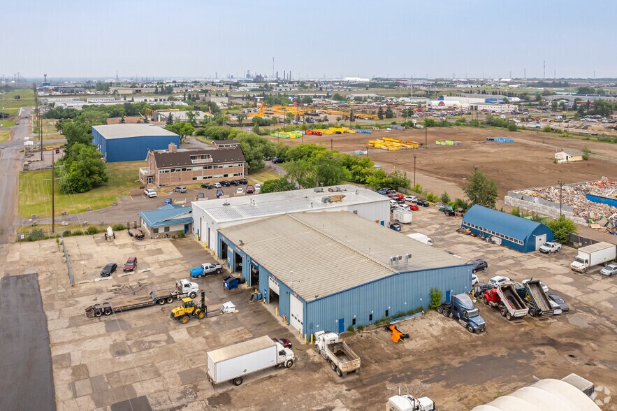 2451 76th Ave NW, Edmonton, AB for sale - Aerial - Image 2 of 4