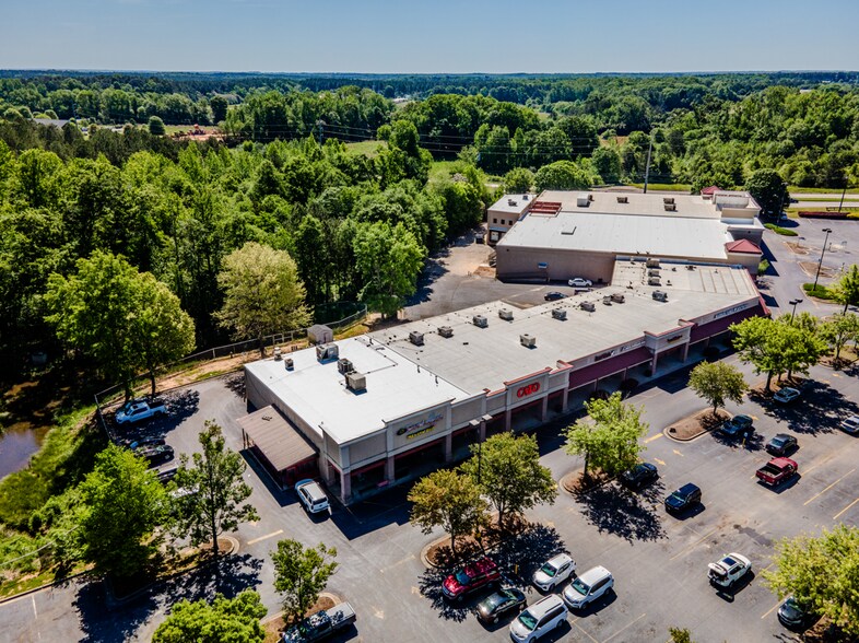 1700 Eatonton Rd, Madison, GA à louer - Photo du bâtiment - Image 3 de 5