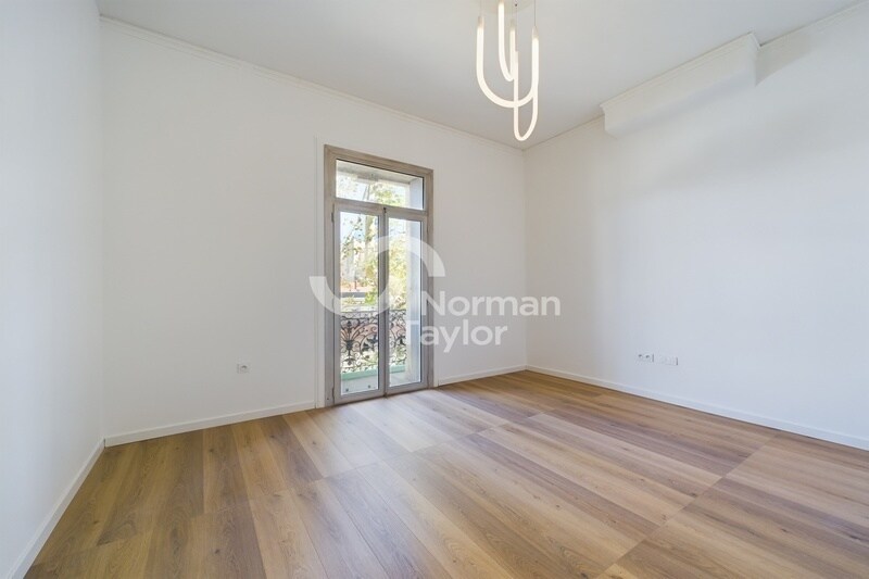 Office in Montpellier for lease - Interior Photo - Image 2 of 13