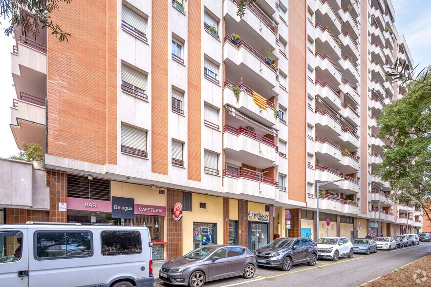 Multifamily in L'Hospitalet de Llobregat, Barcelona for sale - Building Photo - Image 3 of 4