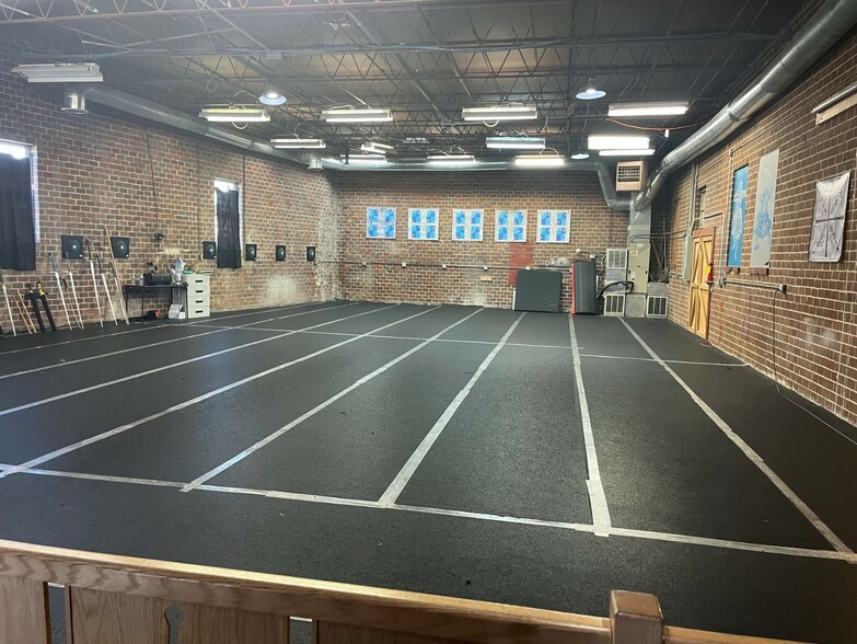 1365 Collier Rd, Atlanta, GA for lease - Interior Photo - Image 2 of 8