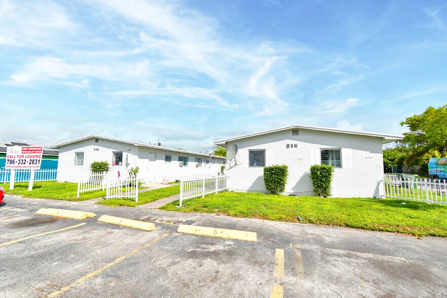 826-834 NW 7th St, Hallandale Beach, FL à vendre - Photo du bâtiment - Image 3 de 8
