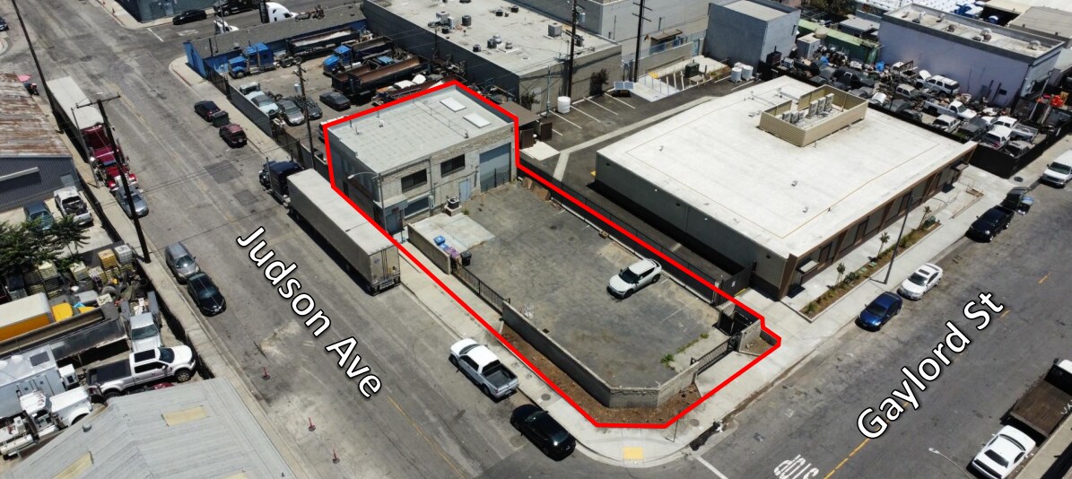 2165 Gaylord St, Long Beach, CA à louer Photo du bâtiment- Image 1 de 3