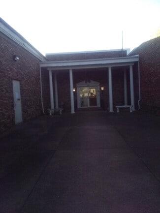 More details for 714 Kaderly St NW, New Philadelphia, OH - Flex for Lease