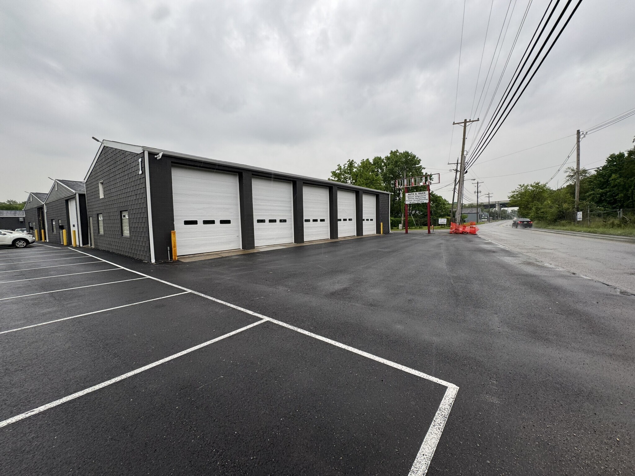 572 S Nelson Rd, Columbus, OH for lease Interior Photo- Image 1 of 12
