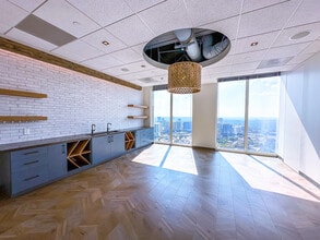 3280 Peachtree Rd, Atlanta, GA for lease Interior Photo- Image 2 of 6