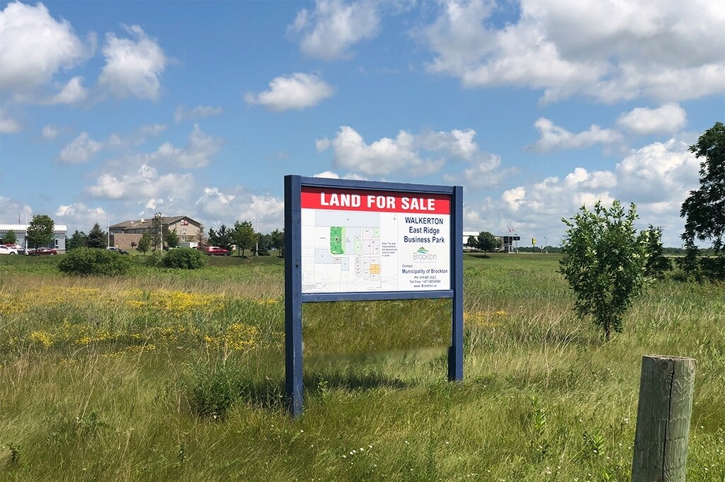 2 Ontario Rd, Walkerton, ON for sale Primary Photo- Image 1 of 1