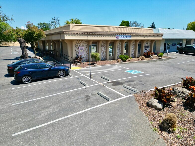 578 Rio Lindo Ave, Chico, CA à vendre - Photo du bâtiment - Image 3 de 14