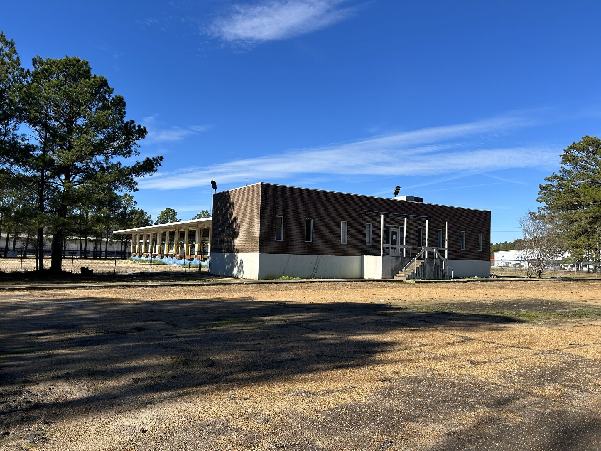 400 Childre Rd, Pearl, MS for lease Primary Photo- Image 1 of 5