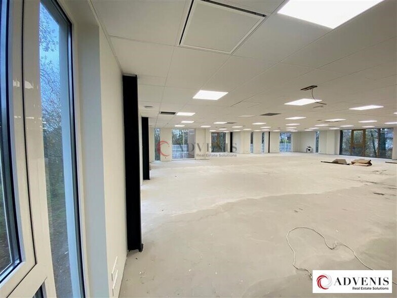 Office in Bruges for lease - Building Photo - Image 3 of 7