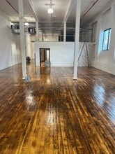 426 Metacom Ave, Warren, RI for lease Interior Photo- Image 1 of 8