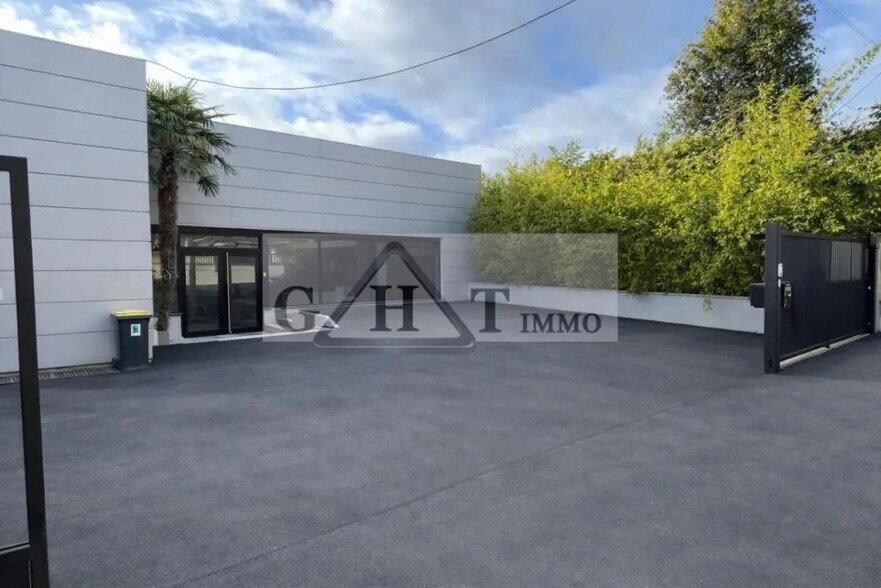 Office in Saint-Maur-des-Fossés for lease - Building Photo - Image 2 of 6