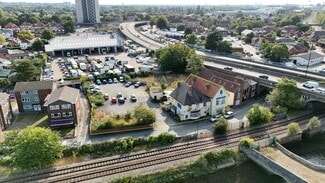 Plus de détails pour 61 Test Lane, Southampton - Commerce de détail à louer