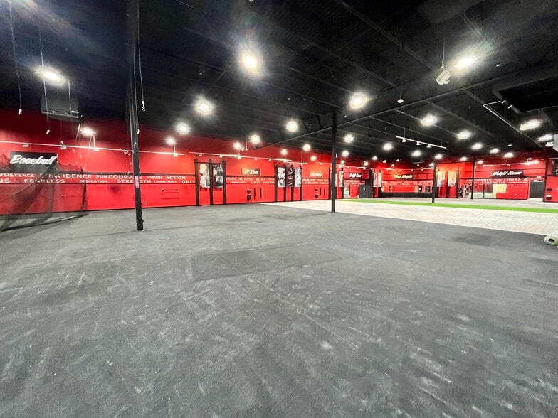 731-871 Erica Ln, Yorkville, IL for lease - Building Photo - Image 2 of 14